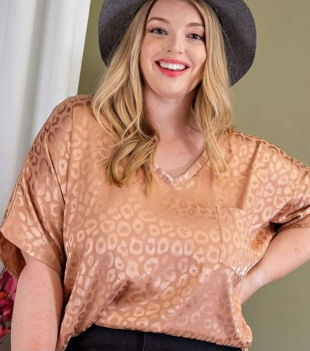 Animal print v neck short sleeve top