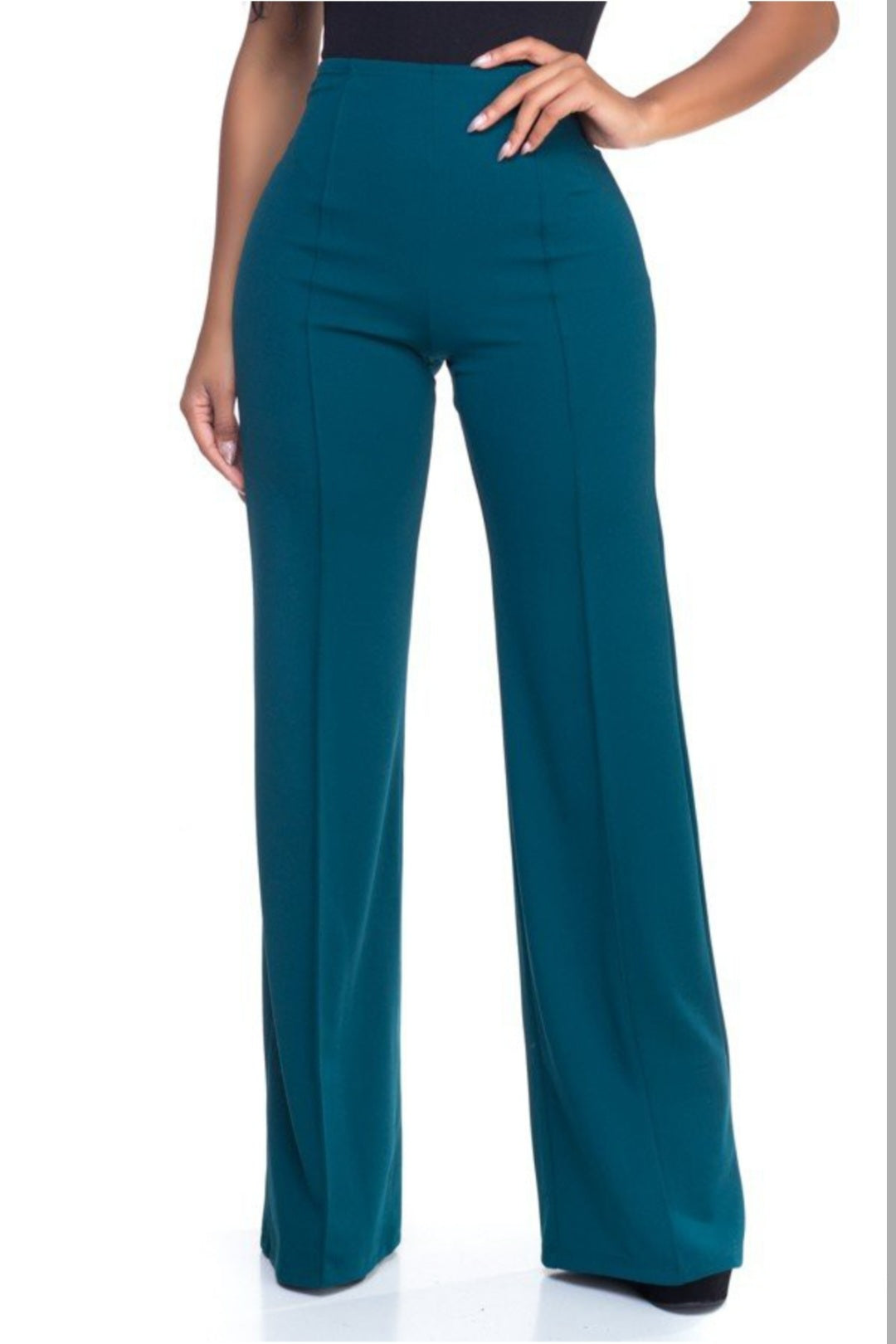Solid, full-length pants in a fare style with a high waist and wide legs