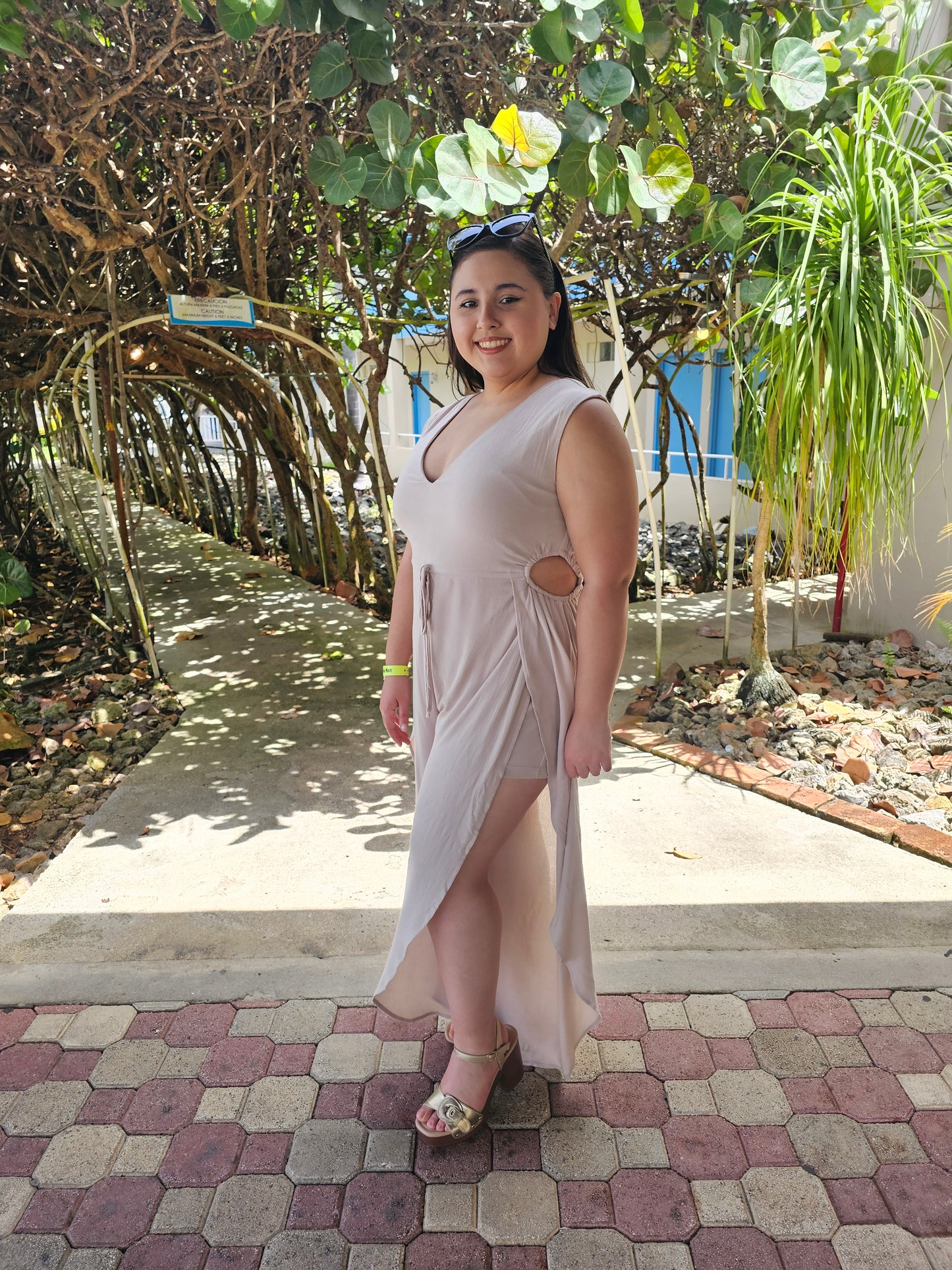 V- neck side cutout Hem jumpsuit