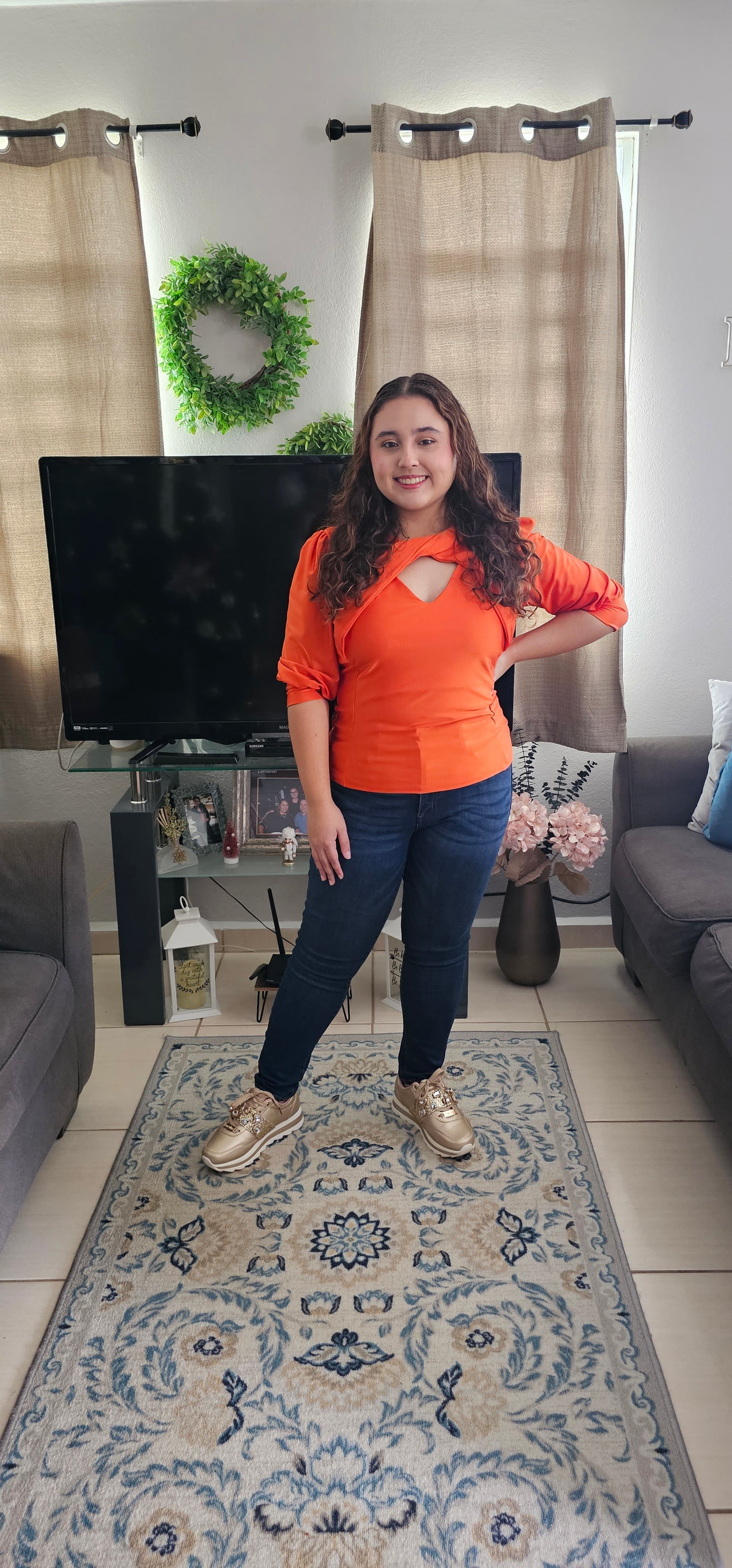 Top color orange
