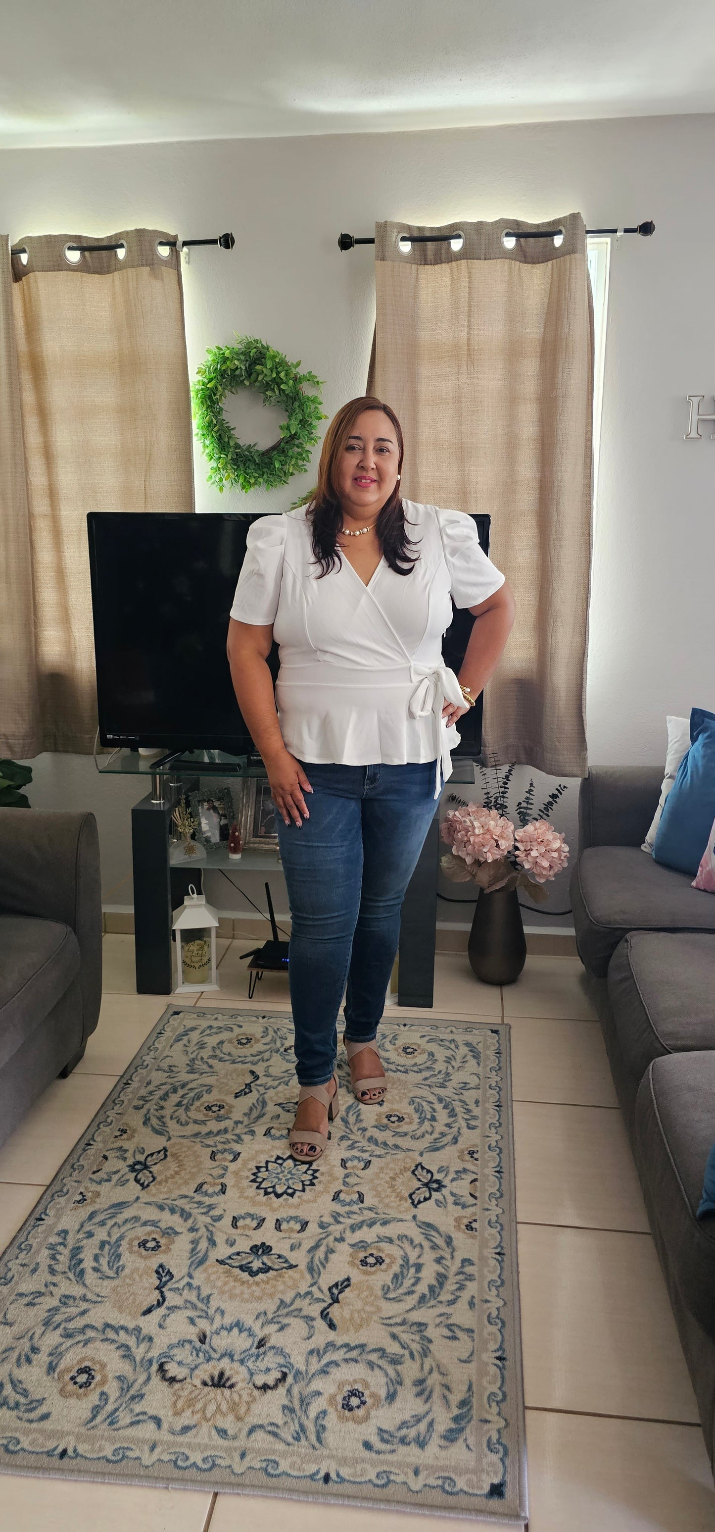 Plus size puff sleeve top