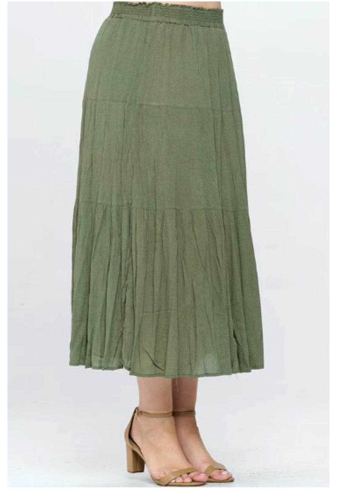 Plus size elastic waist tiered maxi skirt