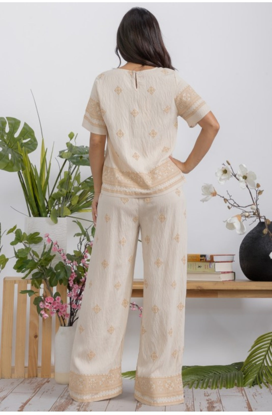 Top and Pants Graphic Print Casual Set